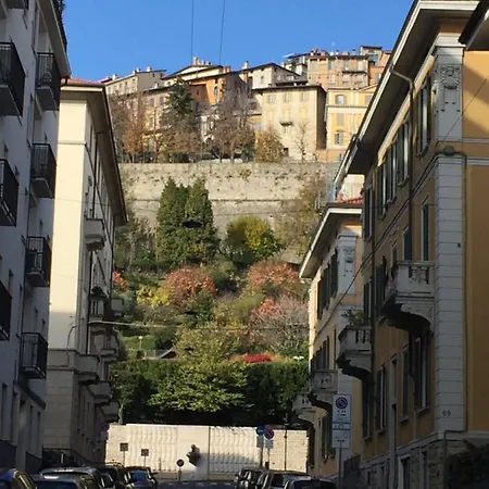Dietro L' Angolo Charme&relax Nel Centro Citta *