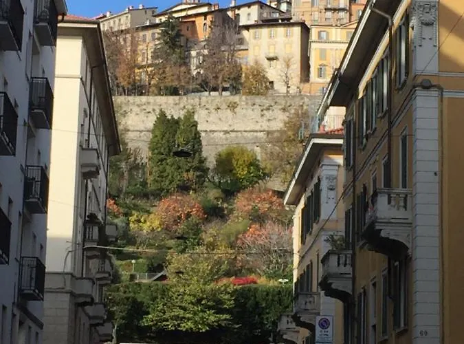 Dietro L' Angolo Charme&relax Nel Centro Citta *