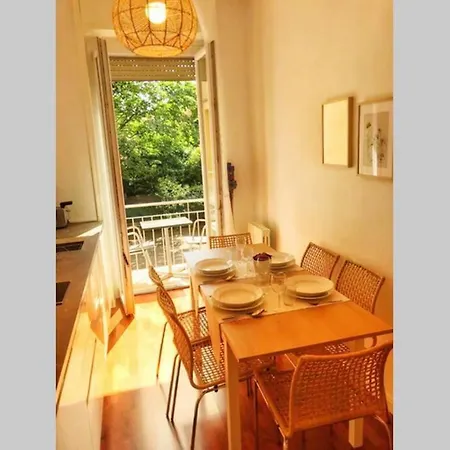 Semesterbostad Dietro L' Angolo Charme&relax Nel Centro Citta *